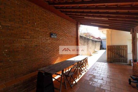 5_photo/94c8c61a3f.0f81dd1a9a4f6ffb-ATLAS-136c5cbb-1639-4225-b6aa-bbb5a4aebece.jpg de casa à venda com 5 quartos, 270m² em Jardim Chapadão, Campinas