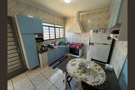 13_photo/94c8c61cbb.1463d70521bc8e9f-ATLAS-0ffe02f0-3c98-4477-9814-c5d738ebf3e7.jpg de casa à venda com 4 quartos, 256m² em Jardim Chapadão, Campinas