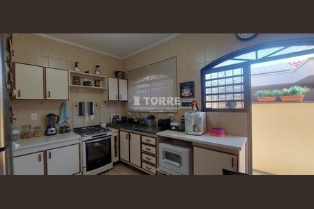 3_photo/94c8c624eb.e8818d4a5c5dde9d-ATLAS-de28fda5-186c-49e4-a26d-6f4c6cf6412b.jpg de casa à venda com 3 quartos, 216m² em Jardim Chapadã�O, Campinas