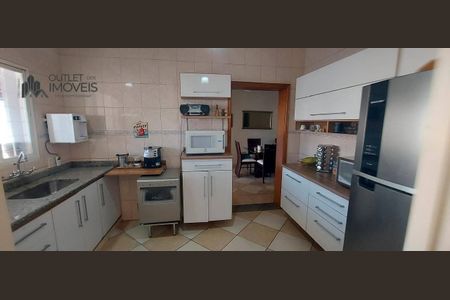 3_photo/94c8c62ddb.ae3d86bef28e162d-ATLAS-099ee97f-3588-4295-8461-a99e20dcd635.jpg de casa à venda com 3 quartos, 245m² em Jardim Chapadão, Campinas