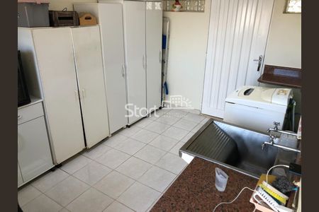 2_photo/94c8c63305.2b4381d368a6f37f-ATLAS-1ddca036-bbba-4d59-966b-1087f0a77292.jpg de casa à venda com 4 quartos, 370m² em Jardim Chapadão, Campinas