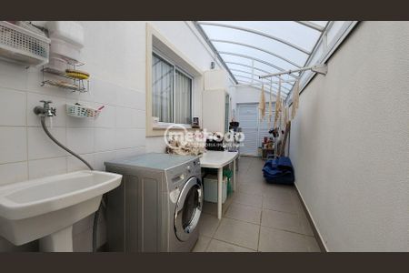 37_photo/94c8c6760d.7b8bc6be06f0f13d-ATLAS-947cd3a5-7a3d-4f79-a41b-bb6117935305.jpg de casa de condomínio à venda com 4 quartos, 300m² em Parque Taquaral, Campinas