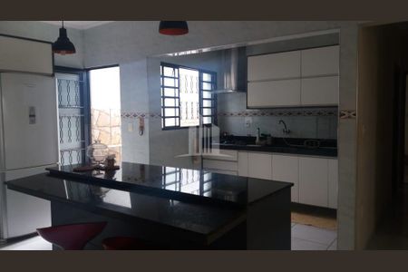 3_photo/94c8c688c9.f2ed236aecaa8a04-ATLAS-0d1d583a-a3a6-4a5a-90fd-b622dd881f3c.jpg de casa à venda com 3 quartos, 250m² em Jardim Santa Genebra, Campinas