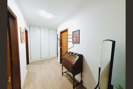 5_photo/94c8c68e8b.f14d7a494a64fc38-ATLAS-28c8b768-0288-4716-a123-70f799737c7b.jpg de casa à venda com 3 quartos, 277m² em Jardim Santa Genebra, Campinas