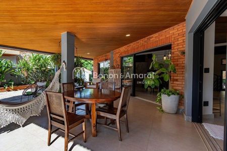 14_photo/94c8c6c84d.f279df7ab7105e24-ATLAS-11568fed-090d-44b4-92e5-d1065329ffcd.jpg de casa à venda com 4 quartos, 530m² em Vila Santa Isabel, Campinas