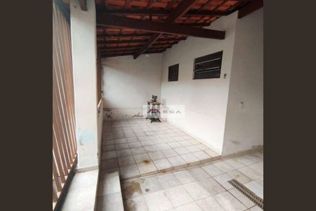 4_photo/94c8c6cc47.4b8c367e54cdbdfb-ATLAS-49af200c-b8cc-4ab1-9733-6208da6867f9.jpg de casa à venda com 2 quartos, 110m² em Vila Santa Isabel, Campinas