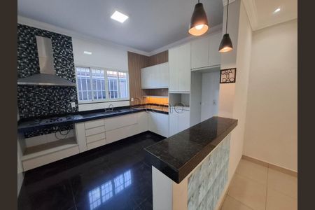 2_photo/94c8c78267.f2ed236aecaa8a04-ATLAS-010fabc2-4e99-4a0e-ad99-5d95b72ef9a5.jpg de casa à venda com 3 quartos, 175m² em Parque Via Norte, Campinas