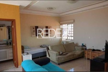 8_photo/94c8c796d9.1c30879e3ee593f9-ATLAS-ed978f89-9978-4566-9cf0-ddc06a5a9df8.jpg de casa à venda com 3 quartos, 300m² em Parque Via Norte, Campinas