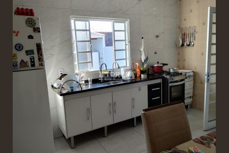 3_photo/94c8c7beb7.93b8fa184532727f-ATLAS-25a8140e-5682-450c-9bd4-795dfd8d75b5.jpg de casa à venda com 2 quartos, 166m² em Jardim Eulina, Campinas