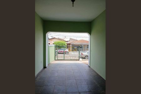4_photo/94c8c7becf.e1d2c46bde3eb79c-ATLAS-0e8f0483-f972-49e1-81ed-8e4ff377d012.jpg de casa à venda com 3 quartos, 196m² em Jardim Eulina, Campinas