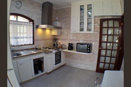 19_photo/94c8c7c6f3.2a5ec1c623a0236e-ATLAS-a2c66849-fb73-4079-9c0a-671ccf8a32e9.jpg de casa à venda com 3 quartos, 249m² em Jardim Chapadão, Campinas