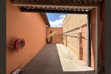4_photo/94c8c7c87f.5afd90b9c05d4dec-ATLAS-fa4f77f1-2239-4369-995f-7e1f744b2336.jpg de casa à venda com 3 quartos, 145m² em Jardim Eulina, Campinas