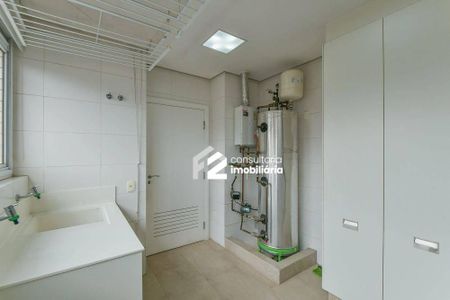 42_photo/94c8c7ce0d.a4ceda509ebda149-ATLAS-e5e163a7-162e-4f24-9cea-7dafcee43767.jpg de apartamento à venda com 4 quartos, 412m² em Jardim Eulina, Campinas