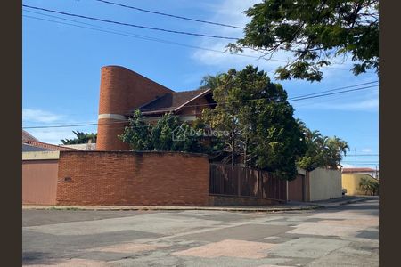 9_photo/94c8c7ce4f.b7a28b76476596d7-ATLAS-412c3565-9d87-4a4e-b865-ee4a4c51d7b9.jpg de casa à venda com 3 quartos, 333m² em Jardim Eulina, Campinas