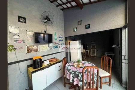 14_photo/94c8c7d211.0f81dd1a9a4f6ffb-ATLAS-fb540460-fec6-4cce-8021-e213b464f9e1.jpg de casa à venda com 3 quartos, 200m² em Jardim Eulina, Campinas