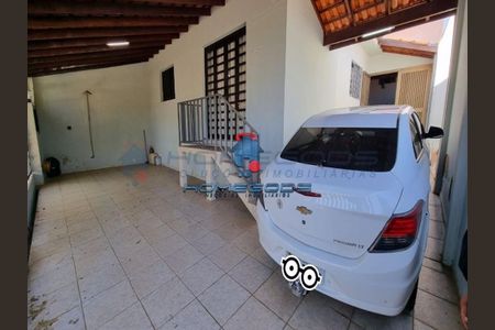 2_photo/94c8c7d705.f7b46fd9919be053-ATLAS-ec3eae75-e44c-4693-b743-37f84f6ab4c0.jpg de casa à venda com 2 quartos, 258m² em Jardim do Vovô, Campinas