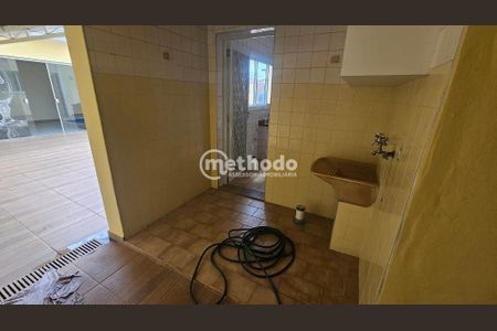 39_photo/94c8c8112d.de0cb524f985a91a-ATLAS-bce62556-5d2a-49ca-a049-14db37d275ef.jpg de casa à venda com 4 quartos, 253m² em Jardim Ipaussurama, Campinas
