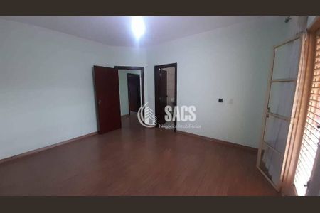 3_photo/94c8c82f43.c54d8ccd00eda198-ATLAS-593b88bb-8530-4dee-99af-a86a47ff708e.jpg de casa à venda com 4 quartos, 450m² em Cidade Satélite Íris, Campinas