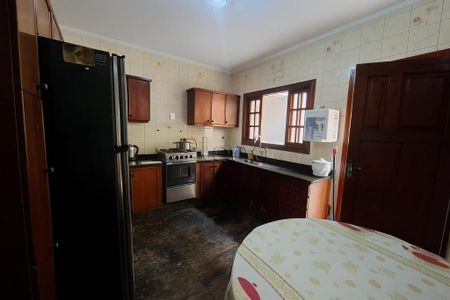10_photo/94c8c842b3.eda30562fec2c246-ATLAS-22da4430-e4a7-4f09-8065-3c338d72a227.jpg de casa para alugar com 4 quartos, 180m² em Jardim Campos Eliseos, Campinas
