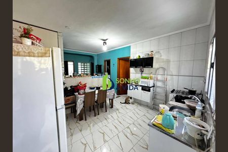 10_photo/94c8c85003.49e5f4e107e90c19-ATLAS-81a609f2-d621-429c-888e-bfc40cfbcb7e.jpg de casa à venda com 3 quartos, 180m² em Jardim Santa Lúcia, Campinas