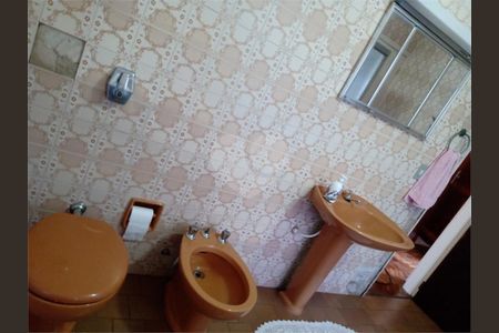 4_photo/94c8c85ea5.2fc54a3393eb30ba-ATLAS-12d4f9b3-8ac4-4d16-8175-1d0ef340e36e.jpg de casa à venda com 5 quartos, 300m² em Jardim Campos Elíseos, Campinas