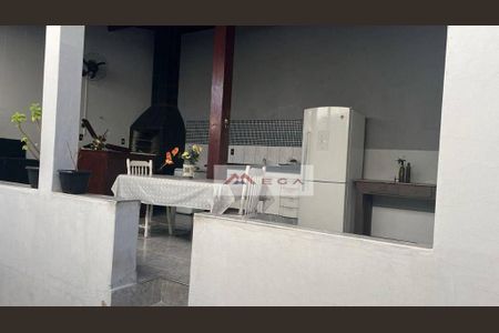 4_photo/94c8c87153.cfa739a5e5a42e59-ATLAS-13f74643-4589-4851-8ade-f60eb719fd31.jpg de casa à venda com 4 quartos, 250m² em Jardim Garcia, Campinas