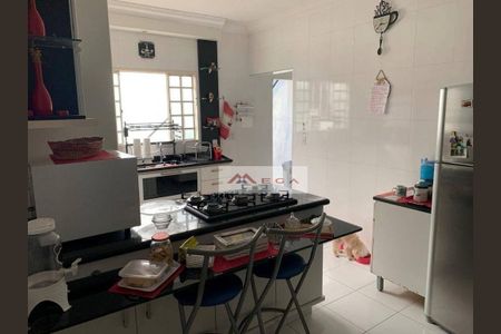 2_photo/94c8c87153.cfa739a5e5a42e59-ATLAS-245e4228-9ded-4d5e-b8b7-7e8cfaccb0b5.jpg de casa à venda com 4 quartos, 250m² em Jardim Garcia, Campinas