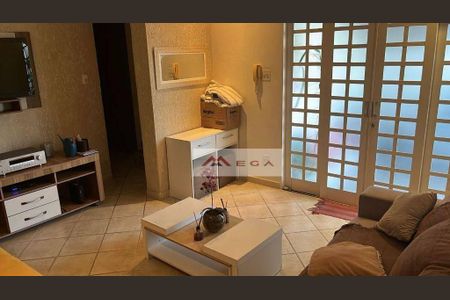 4_photo/94c8c87153.cfa739a5e5a42e59-ATLAS-a8eb1640-70b1-410f-902f-7e3d86733de0.jpg de casa à venda com 4 quartos, 250m² em Jardim Garcia, Campinas