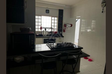 8_photo/94c8c876ab.dc8bbd111761e841-ATLAS-6e35eda3-9758-4fb7-b89a-5745ca4f6344.jpg de casa à venda com 4 quartos, 217m² em Jardim Garcia, Campinas