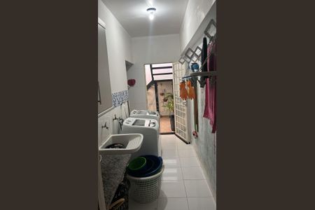 33_photo/94c8c876ab.dc8bbd111761e841-ATLAS-a1edd93a-d22c-42b9-94e7-11193154c9c2.jpg de casa à venda com 4 quartos, 217m² em Jardim Garcia, Campinas