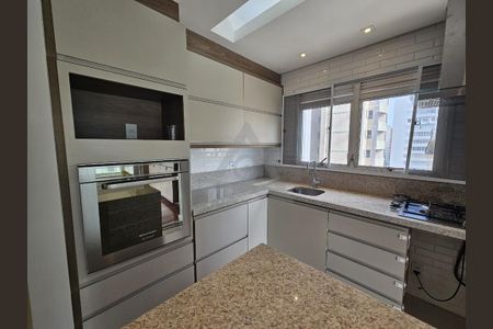 5_photo/94c8c8ab4b.2fc54a3393eb30ba-ATLAS-ee2f2179-4a06-429f-83c1-8775302079d1.jpg de apartamento para alugar com 3 quartos, 144m² em Cambuí, Campinas