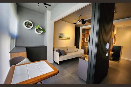 8_photo/94c8c8ab6b.e258a8eb014ff9b4-ATLAS-e06017da-2a8f-486a-95f6-a21f5ac048a1.jpg de apartamento para alugar com 1 quarto, 40m² em Cambuí, Campinas