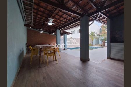 87_photo/94c8c8d1e9.413b54f4bf74f905-ATLAS-39fa1139-98a2-496e-8c5e-fa22c102380e.jpg de casa para alugar com 4 quartos, 249m² em Jardim Leonor, Campinas