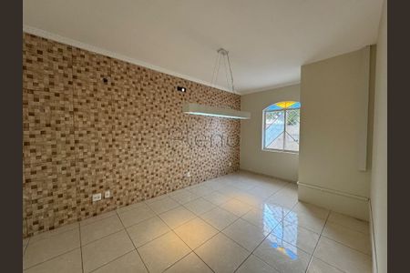 6_photo/94c8c8d5ff.4a7708b419391496-ATLAS-6f1cd149-a18f-47ca-96a2-d41fc3be0b02.jpg de casa para alugar com 3 quartos, 197m² em Jardim Nova Europa, Campinas