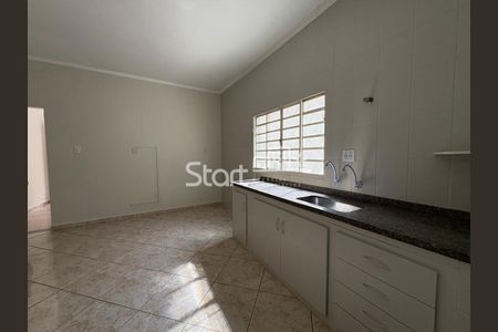 11_photo/94c8c8dedb.8f3f2a47dd94676f-ATLAS-ade2792f-9986-443b-91d1-6aa89325e400.jpg de casa para alugar com 3 quartos, 100m² em Jardim do Trevo, Campinas