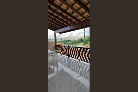 27_photo/94c8c90d1b.f66ed5d703e44af7-ATLAS-e0dde580-76e5-4012-8362-0537dfdfd4a9.jpg de casa à venda com 3 quartos, 200m² em Jardim das Bandeiras, Campinas
