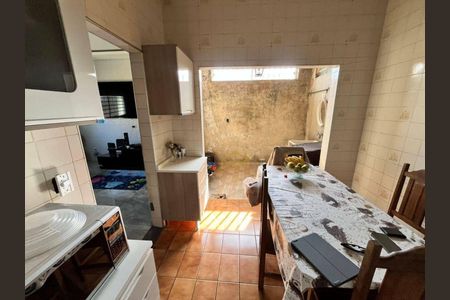 3_photo/94c8c91ab7.5cd1a4354280024f-ATLAS-0945404e-e008-412d-8eac-6778be0ed4c8.jpg de casa à venda com 5 quartos, 220m² em Jardim das Bandeiras, Campinas