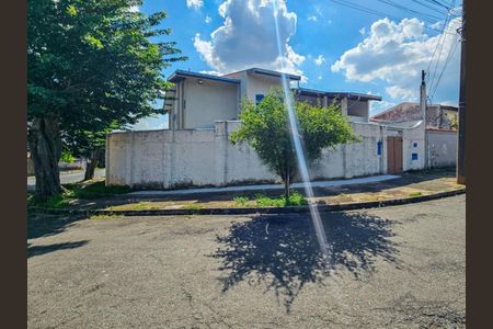 3_photo/94c8c9a4bd.d3e2f8dc72b88337-ATLAS-3834dbef-b0ed-4fd4-9d0f-5bc4d8c3f466.jpg de casa para alugar com 5 quartos, 293m² em Jardim Amoreiras, Campinas