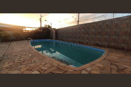 13_photo/94c8c9a693.08798e92c4495a9b-ATLAS-81a58bbe-fa78-4a50-88f4-1a40bd16d43b.jpg de casa à venda com 3 quartos, 250m² em Vila Lovato, Campinas