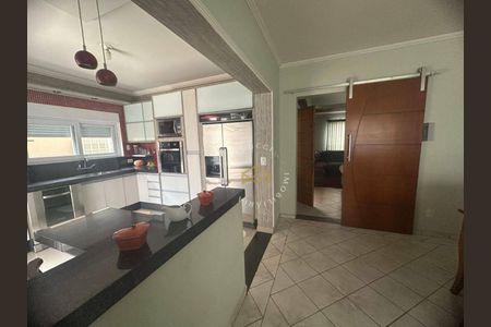 4_photo/94c8c9c63d.3c668f3a213e883a-ATLAS-2c199170-c763-496d-8d9a-0a1908d91d74.jpg de casa à venda com 4 quartos, 240m² em Jardim Morumbi, Campinas