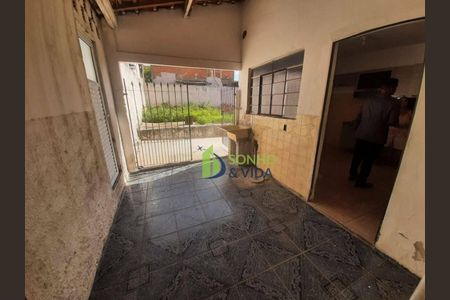 2_photo/94c8c9da6b.4cea1a0b3f6bbd2f-ATLAS-07bc33c8-5754-462d-a32a-72e8b449a8b9.jpg de casa à venda com 2 quartos, 200m² em Jardim Sao Francisco, Campinas