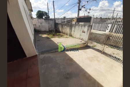 4_photo/94c8c9da6b.4cea1a0b3f6bbd2f-ATLAS-20fa85b6-702f-4a9d-8601-1ecb94f27540.jpg de casa à venda com 2 quartos, 200m² em Jardim Sao Francisco, Campinas