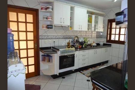 5_photo/94c8c9e9d9.86fa7c56df5ec564-ATLAS-41d98802-6c34-4ae5-ac68-2e5b1117b3db.jpg de casa à venda com 3 quartos, 315m² em Vila Aeroporto, Campinas