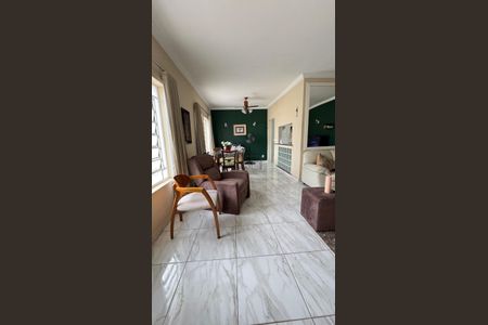 5_photo/94c8c9fe15.4cea1a0b3f6bbd2f-ATLAS-faffff8f-6d1a-48b8-87d3-0248f23752a2.jpg de casa à venda com 4 quartos, 100m² em Jardim Aeronave de Viracopos, Campinas