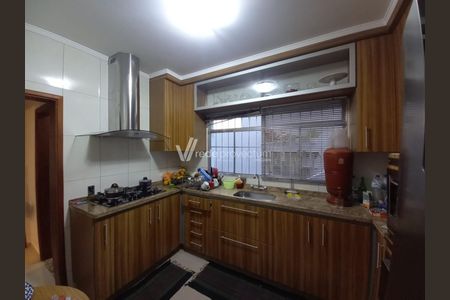 5_photo/94c8cbd6a9.527d2e055a247cfd-ATLAS-1f4094ef-9b9d-4c98-9395-6b87110876ee.jpg de casa à venda com 3 quartos, 293m² em Parque das Camelias, Campinas