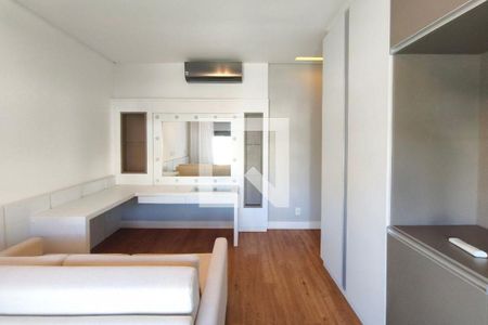 42_photo/94c8cbde39.d5a0f355ba531730-ATLAS-f6af7c2e-5619-4568-b93b-eae39bad6870.jpg de casa à venda com 4 quartos, 400m² em Swiss Park, Campinas