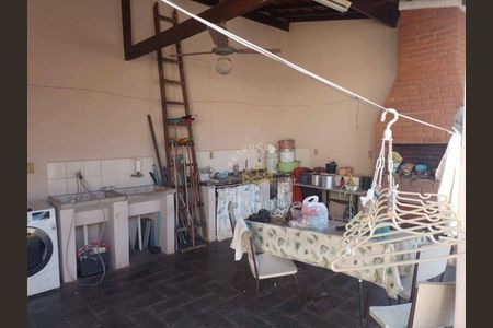 2_photo/94c8cd994d.ee31d1fd9df23408-ATLAS-13cd9e35-04ac-4a04-b1d5-0d59245bba26.jpg de casa à venda com 3 quartos, 200m² em Vila Coqueiro, Valinhos