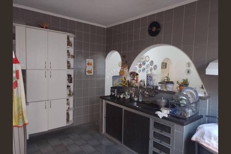 7_photo/94c8cd994d.ee31d1fd9df23408-ATLAS-e59c2cda-b58d-41d5-820d-309db12ce181.jpg de casa à venda com 3 quartos, 200m² em Vila Coqueiro, Valinhos