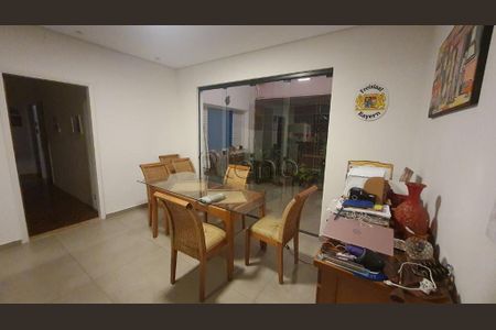 3_photo/94c8cd9bc1.4cea1a0b3f6bbd2f-ATLAS-1408fe27-02cd-4cc4-aaf4-f34d947c4261.jpg de casa à venda com 3 quartos, 204m² em Vila Independencia, Valinhos