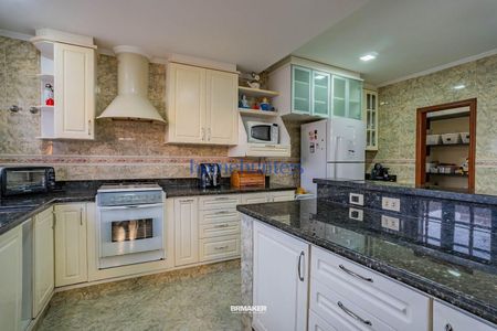 7_photo/94c8cdd66f.42bbfebb77d8a945-ATLAS-31b3f808-a713-45d7-8d48-ba865297bc0b.jpg de casa para alugar com 4 quartos, 290m² em Vila Faustina II, Valinhos